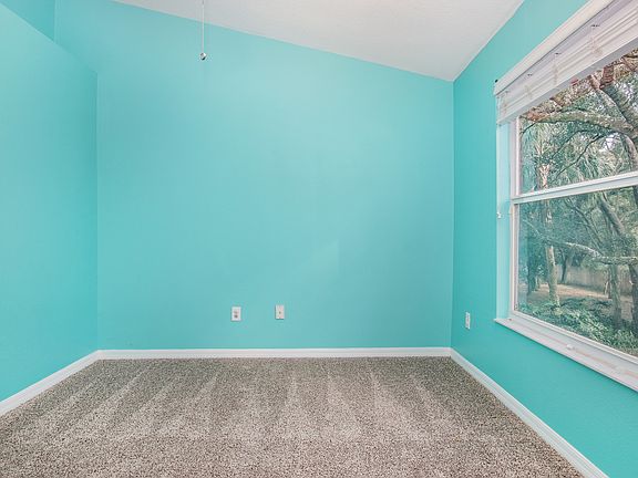4th image of 2129 Golden Oak Ln