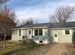 122 N Monroe Ave, Pierre, SD 57501
