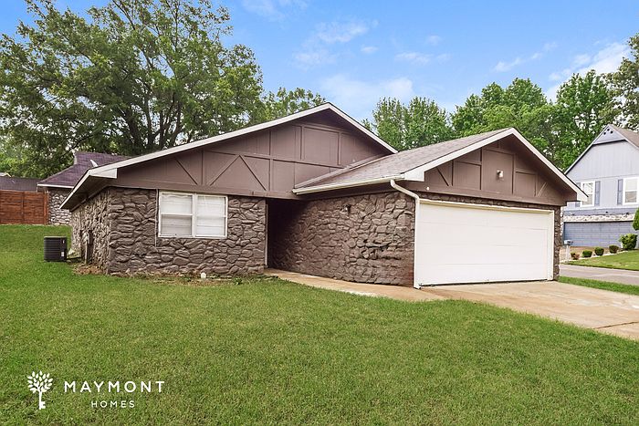 2nd image of 4253 Balboa Cir