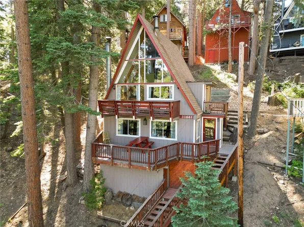 31661 Wagon Wheel Dr, Running Springs, CA 92382