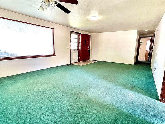 4th image of 1302 Birch Ave