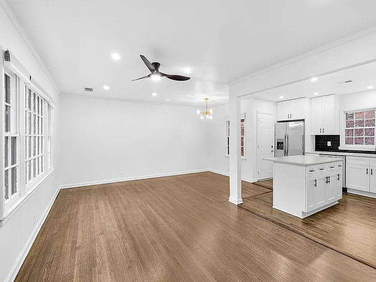 1253 Dunwoody Ln — Photo 11