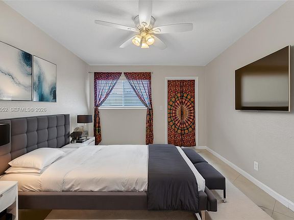 4th image of 2175 NE 56th St APT 103