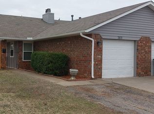 2830 N Nottingham Way, Moore, OK 73160