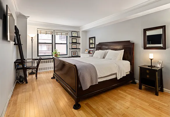 Sold by Douglas Elliman | media 14