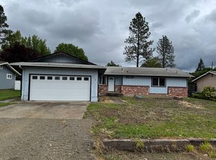 314 Hawthorne St, Sutherlin, OR 97479