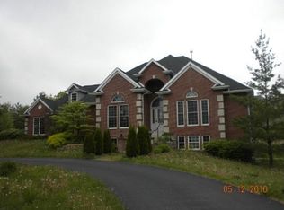 13305 Promontory Trl, Roscoe, IL 61073