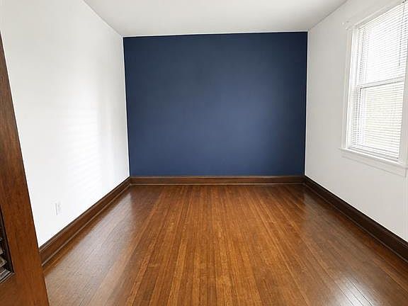 4th image of 24 Quinn St