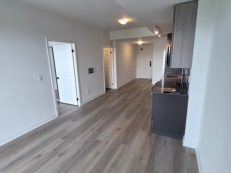 2075 Lakeshore Rd #2309 — Photo 13