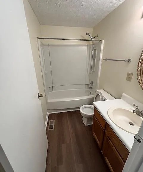 1400 Springleaf Cir SE — Photo 21