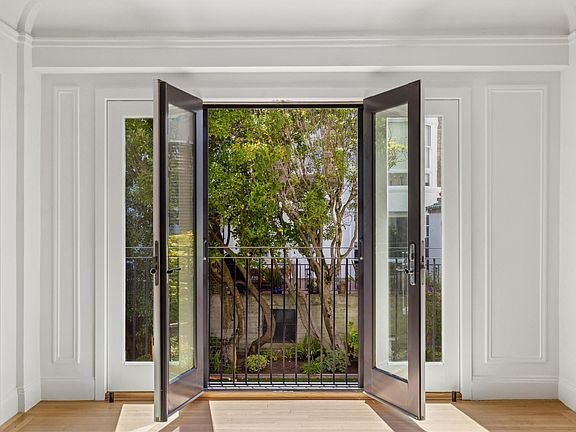 5th image of 2265 Broadway St APT 3