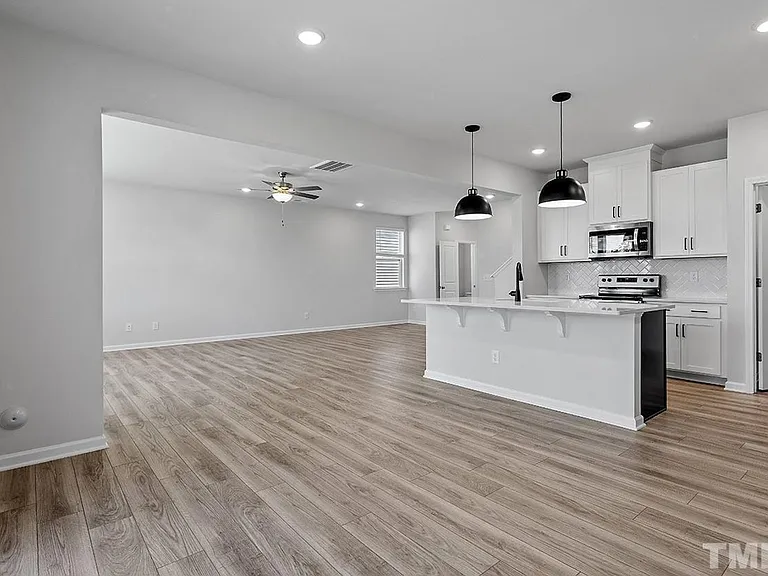 111 Umbrella Way — Photo 10