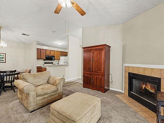 5th image of 8909 Eagleview Drive