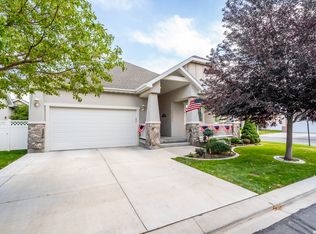 10073 S Memory Book Way, South Jordan, UT 84095