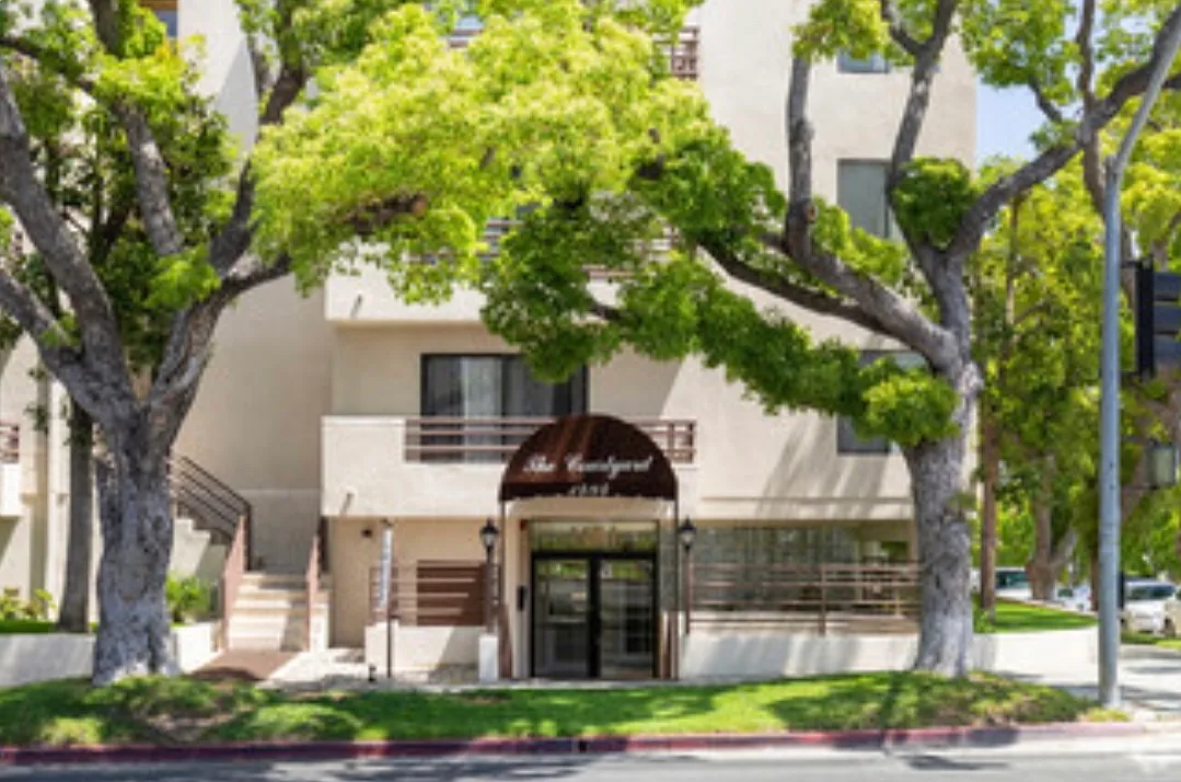 The Courtyard Apartments — Photo 2