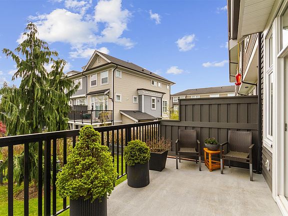 5th image of 10415 Delsom Cres #68