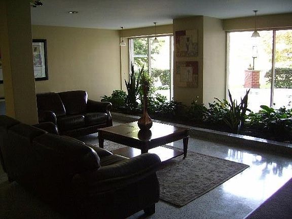 3rd image of 350 Richmond Ter APT 3H