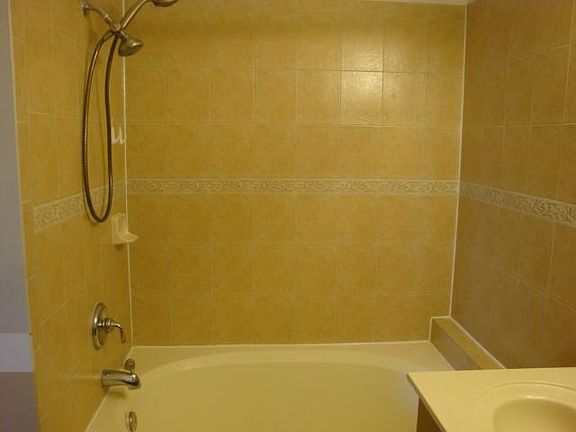 5th image of 14055 SW 51st Ln