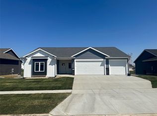 1254 Echo Ridge Ln, Marion, IA 52302