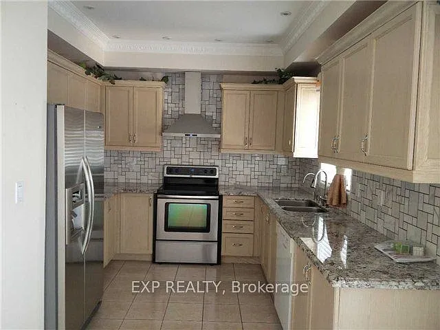 108 Hollywood Hill Cir — Photo 3