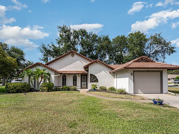 3rd image of 703 Flora Linda Dr