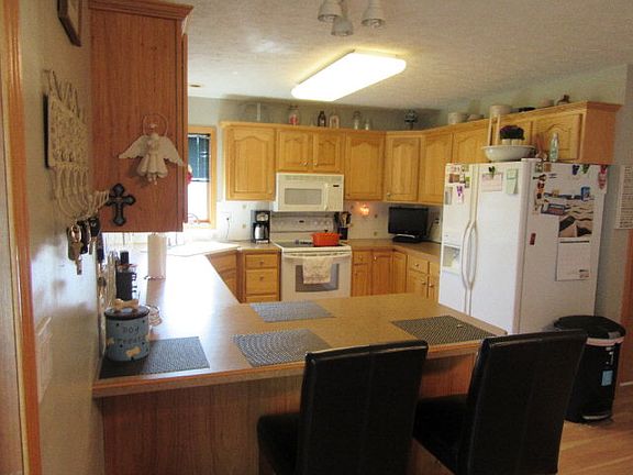 3rd image of 4031 Buckingham Dr