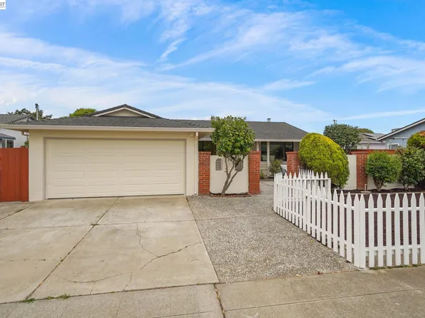 5470 Fernwood Dr, Newark, CA 94560