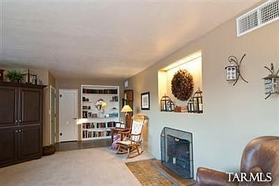 4th image of 3110 E Linden St