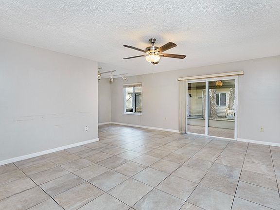 3rd image of 1023 Spring Meadow Dr #1