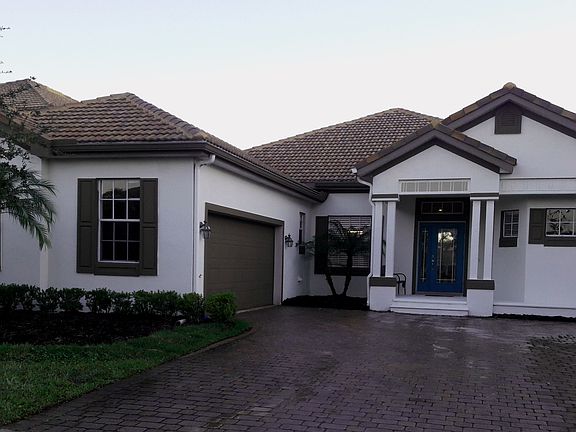 2nd image of 456 Venetian Villa Dr