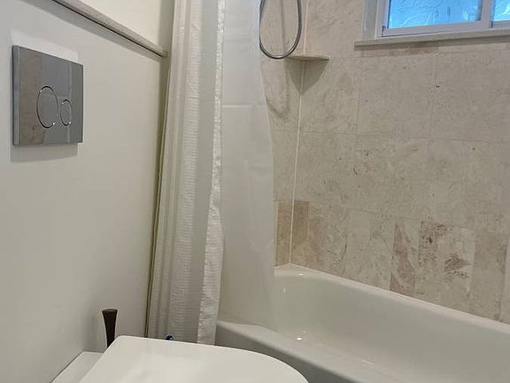 4th image of 10 Fulkerson St #2R