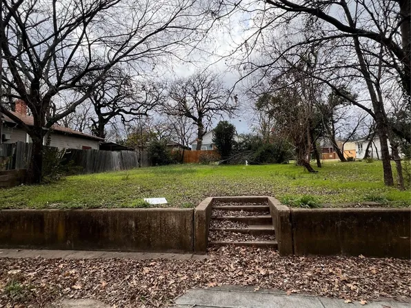 223 Anthony St, Dallas, TX 75203