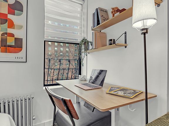 5th image of 534 E 14th St APT 15