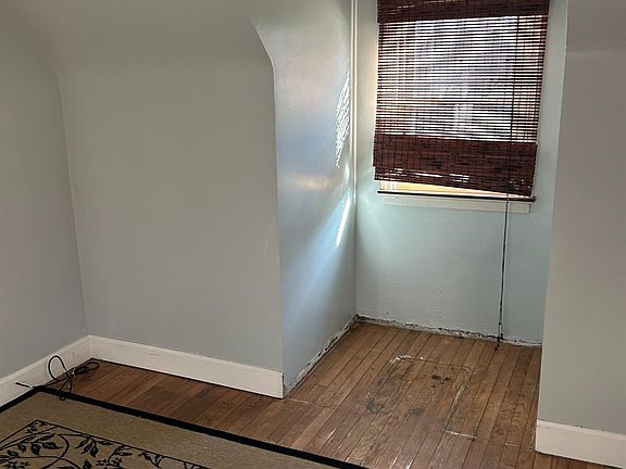 4th image of 2187 Quebec Rd