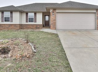 4426 W Juno St, Springfield, MO 65802