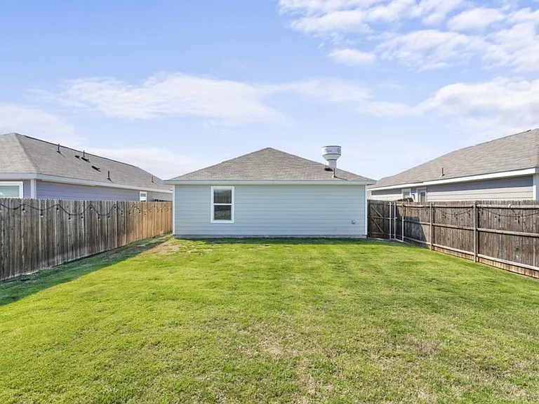 718 Trestle Dr — Photo 26