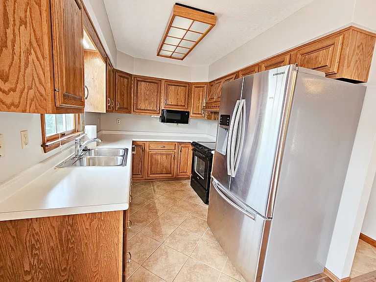 6 Melrose Pl — Photo 7