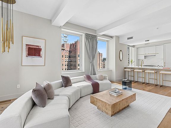 4th image of 93 Worth St Suite 1006