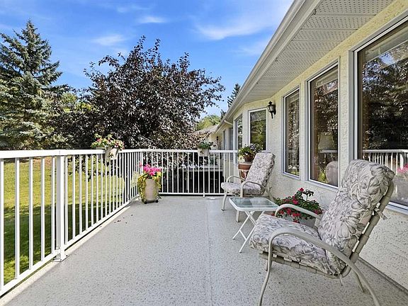 3rd image of 4901 S Farrell Ave #15