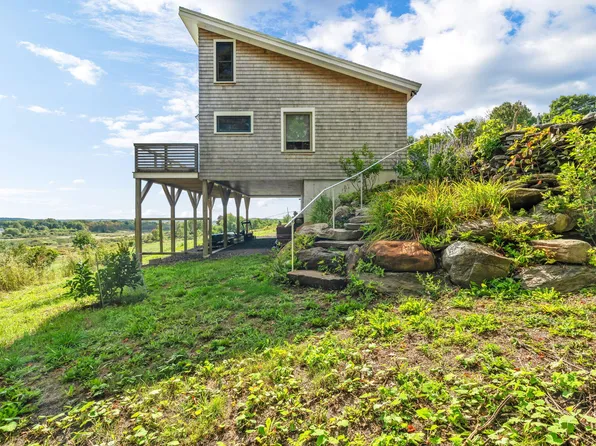 114 W Meadow Road, Rockland, ME 04841