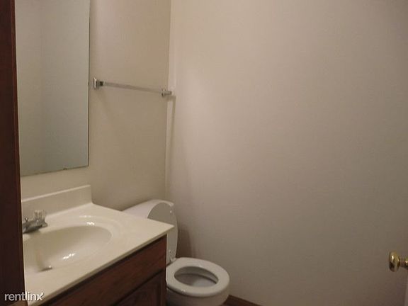 Holloway 19 Half Bath