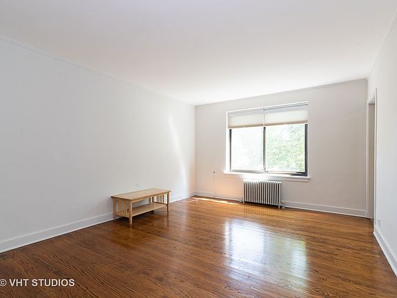 2nd image of 1224 W Chase Ave APT 1E