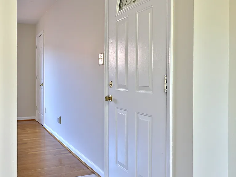 194 E Duncan St — Photo 14