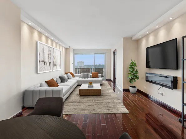 110-11 Queens Boulevard image 1 of 31