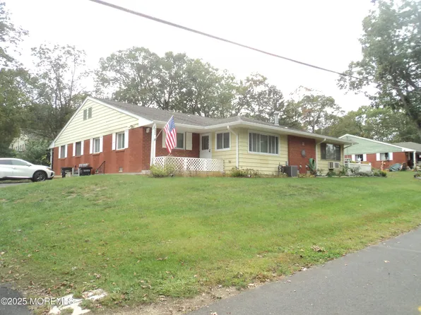 22 Blue Jay Street #B, Manchester, NJ 08759