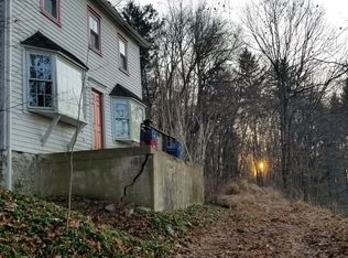 112 Musconetcong River Rd, Glen Gardner, NJ 08826