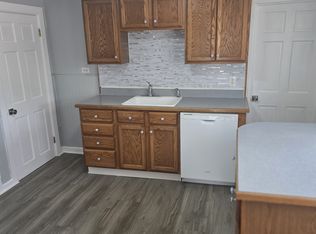 8 Racicot Ave, Webster, MA 01570