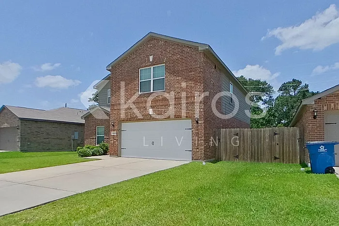 10631 Hillside Creek Dr — Photo 3