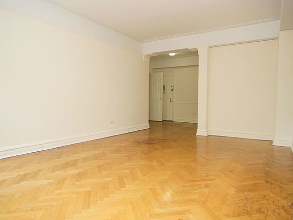 3rd image of 529 E 235th St APT 4C