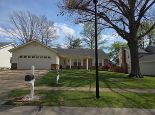 1316 Westbrooke Terrace Dr, Ballwin, MO